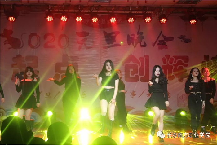 1578226521305302.png 3WUHHJ@XK`SRNXZH3{59C05.png