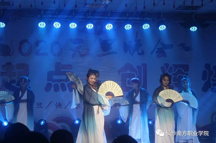 1578226771393406.jpg 640 (4).webp.jpg