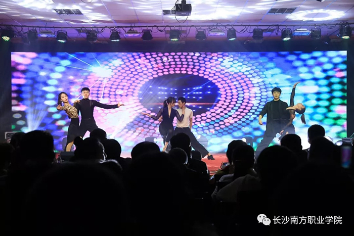 1578231275509387.jpg 640.webp (8).jpg