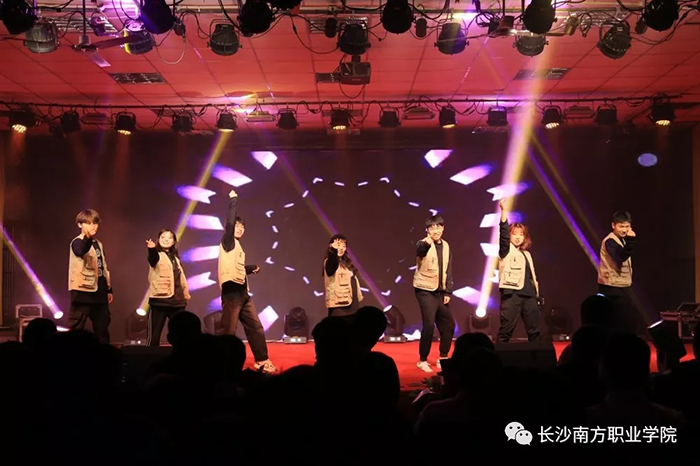 1578231454222441.jpg 640.webp (17).jpg