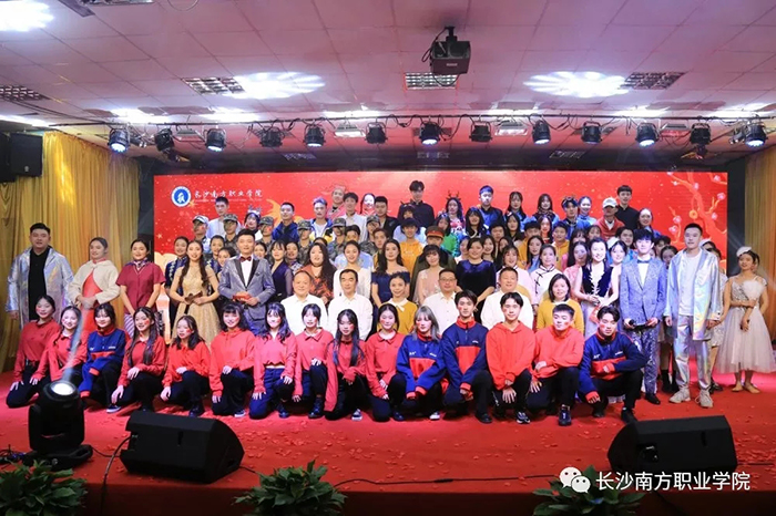 1578231582553692.jpg 640.webp (25).jpg